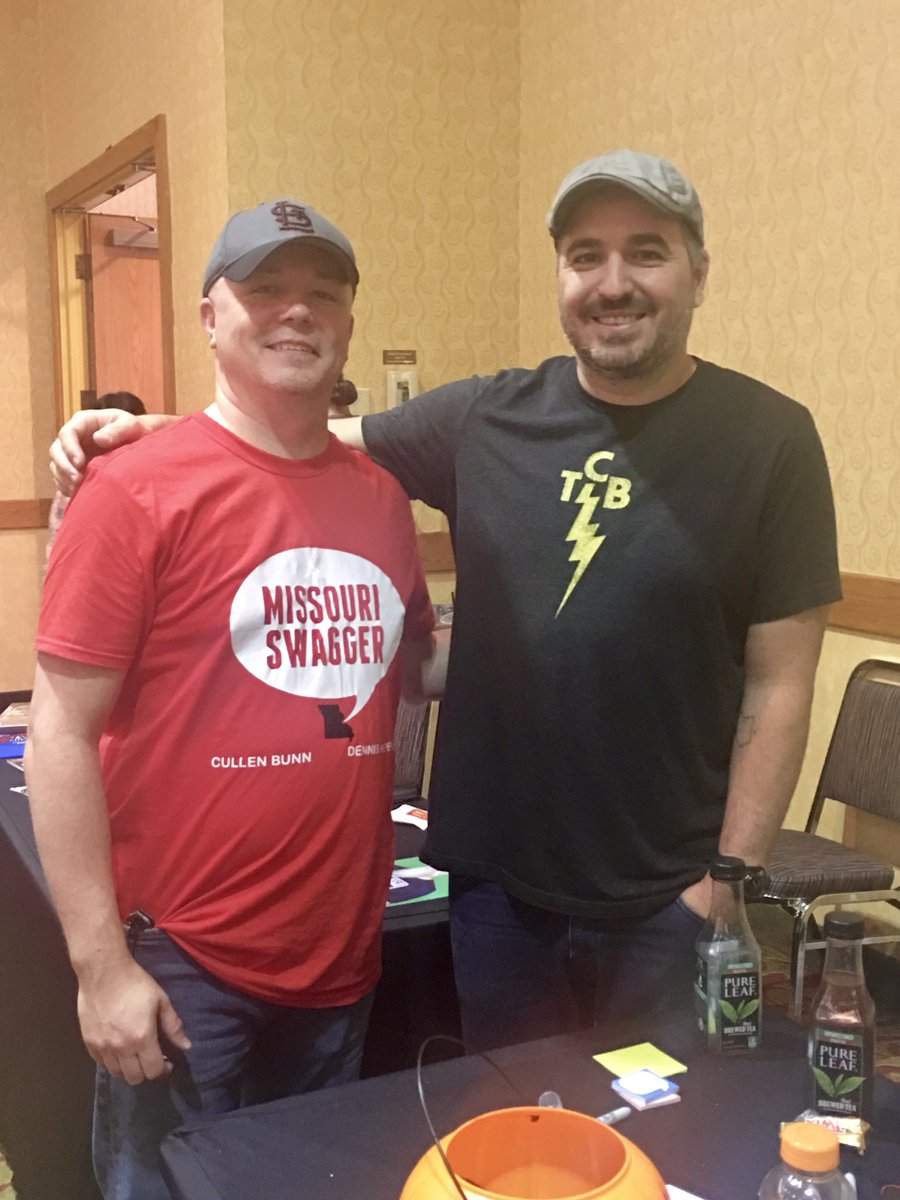 Metro_Comic's tweet photo. Here they are: 2/3 of the creative team behind Metro. @cullenbunn and @BQQuinn spent their weekend together for the very first @CaveConMO in Springfield where attendees had the opportunity to purchase a chapter one preview. https://t.co/o5l7teUN6s