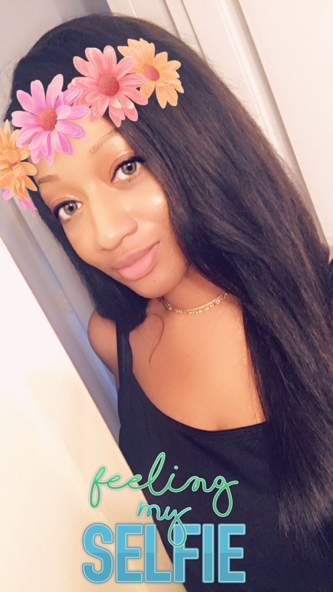 ms_enjayy's tweet photo. #flowerfilter lol https://t.co/R9vlXOZLMG