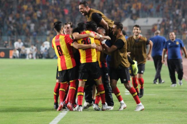ESTuniscom's tweet photo. Bom dia Luanda🇦🇴, Taraji ❤️💛 está aqui ✌️💯💪🏆 #TotalCAFCL #CDPAEST https://t.co/B4uxxte0Us