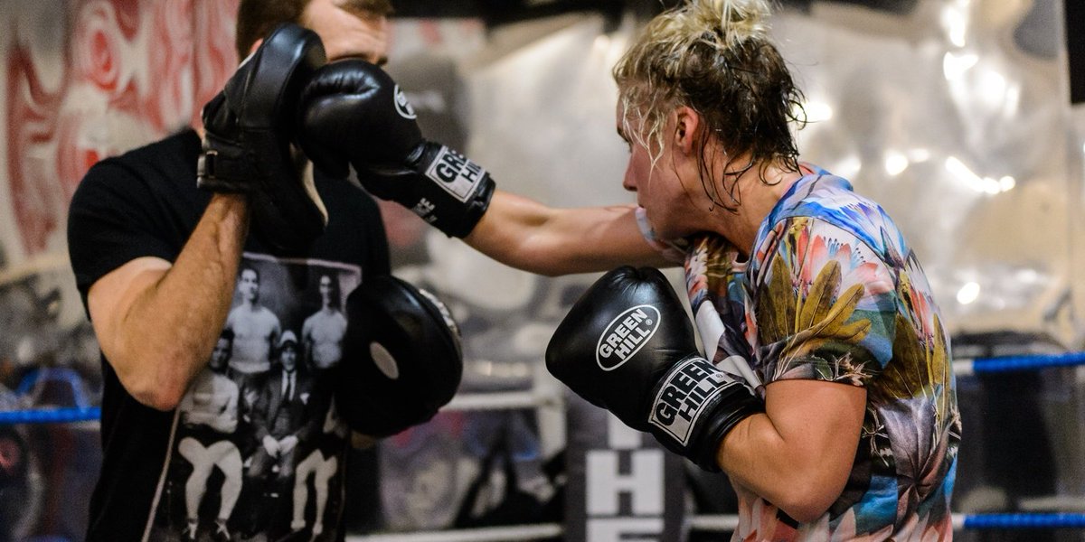 GetBerksActive's tweet photo. Interested in fitness? Considering becoming a #BOX instructor? Join us and  @England_Boxing   20th of October @CoxGreenSchool This #training will equip you to teach a #fitness class using Olympic-style boxing techniques. See more and book a place - https://t.co/jGqYClV80t https://t.co/OKpnmGgily