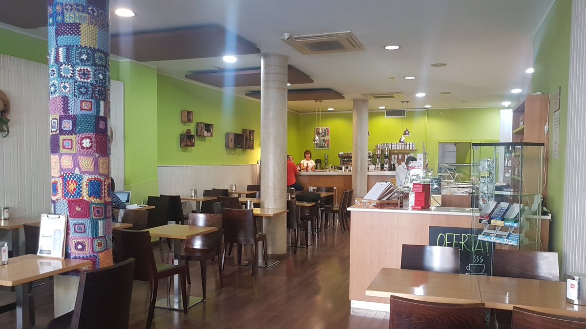 marioravazzolo's tweet photo. Si estas en #SantQuirze del #Valles puedes #degustar un #cafe #espresso @illyESP en Rambla Lluís Companys 14c en Pa amb Xocolata. ¡Qué disfrutéis! #SantQuirzeValles #Paambxocolata #degustacion #cafeilly #expresso #illy https://t.co/HJ1IphzqcJ