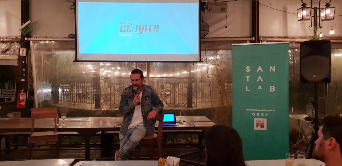bienpensado's tweet photo. Espacios como #DatosYLisos son los que se necesitan para acercar el tema de los #DatosAbiertos al ciudadano de a pie. Nada mejor que hablar de @LeTengo_elDato al son de una cerveza Santafesina. Gracias @santalab_ar por invitación. @CamiloRomero @eldardo @marianromiti @yismondi https://t.co/aklzGv98sO