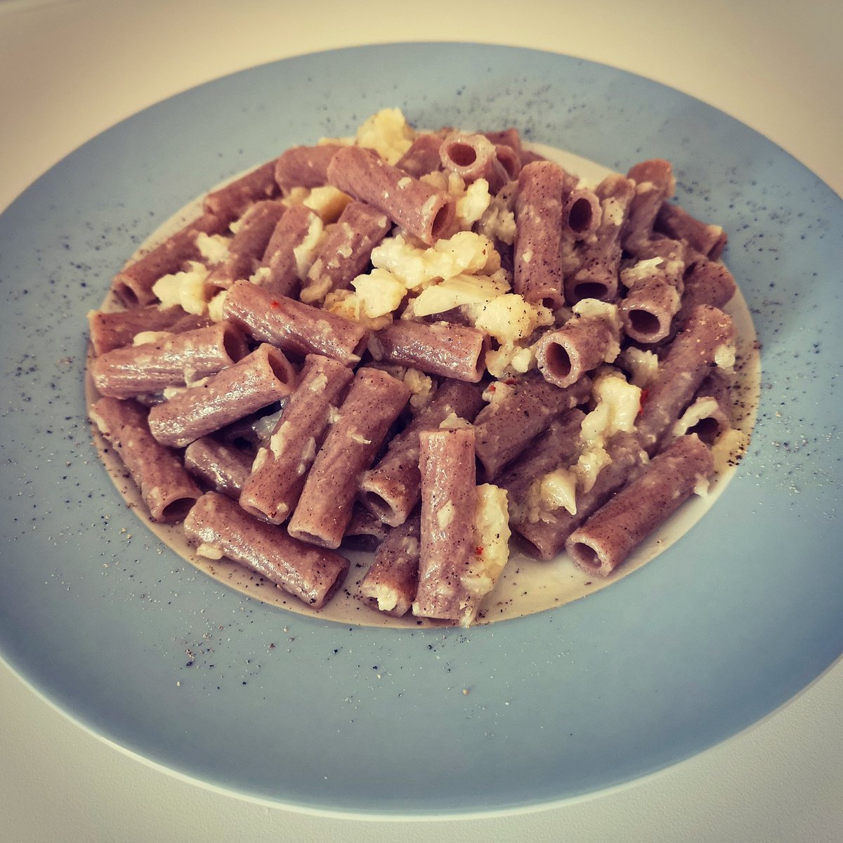 grano_zero's tweet photo. Primo piatto in perfetto stile #detox
Tortiglioni di #granosaraceno aglio olio peperoncino e cavolfiore
.
.
.
#senzaglutine #primipiatti #tortiglioni #pasta #aglio #olioextravergine #peperoncino #cavolfiore #glutenfree #glutenfreepasta #cauliflower  #granozero 💪🏻💯🇮🇹 https://t.co/7nmHlt8heR