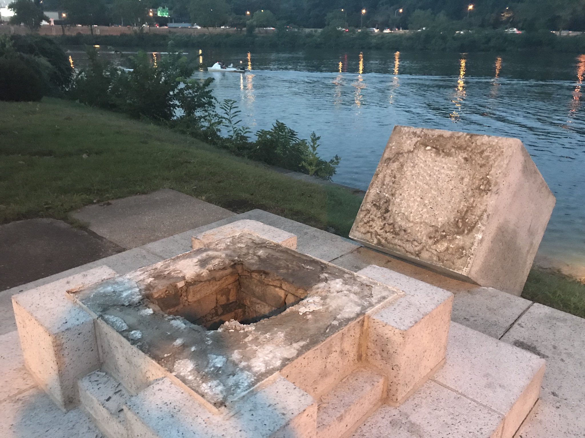 Steve Keeley on Twitter "Police don’t know who,how, or why yet. But