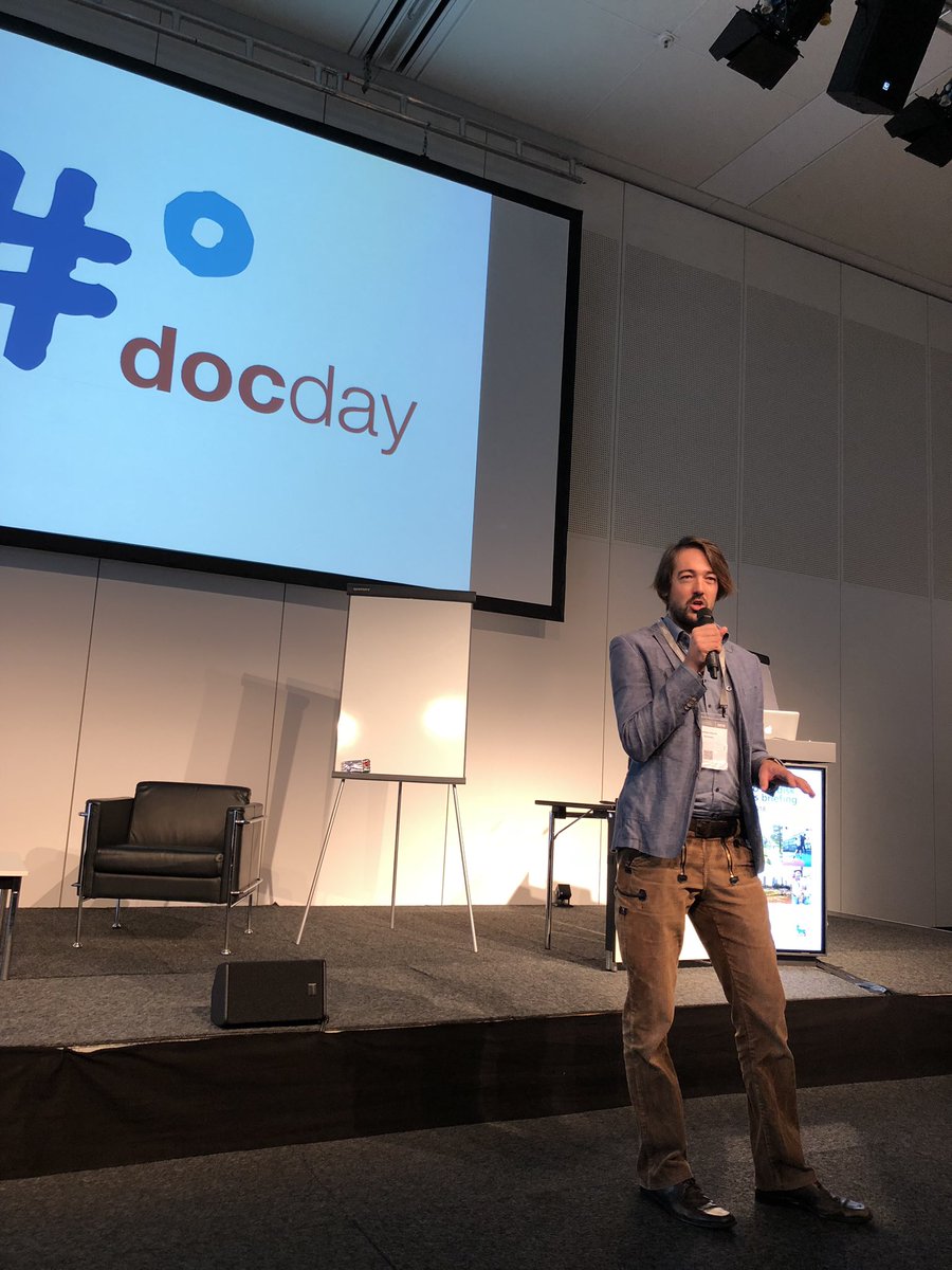dialifehacks's tweet photo. Awesome diabetes projects at #docday #EASD18 https://t.co/OBXwkl1Tnm