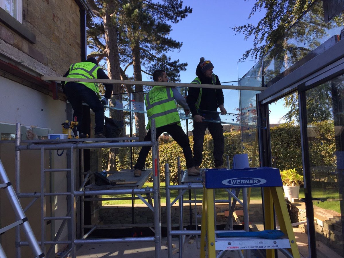 morelightglass's tweet photo. #newprojectstarted #glassinstall #glassbox #openyourspace #morelightglassdesign #lookingamazing #cantwaittoseefinished #excited https://t.co/FPzMNFBpcQ