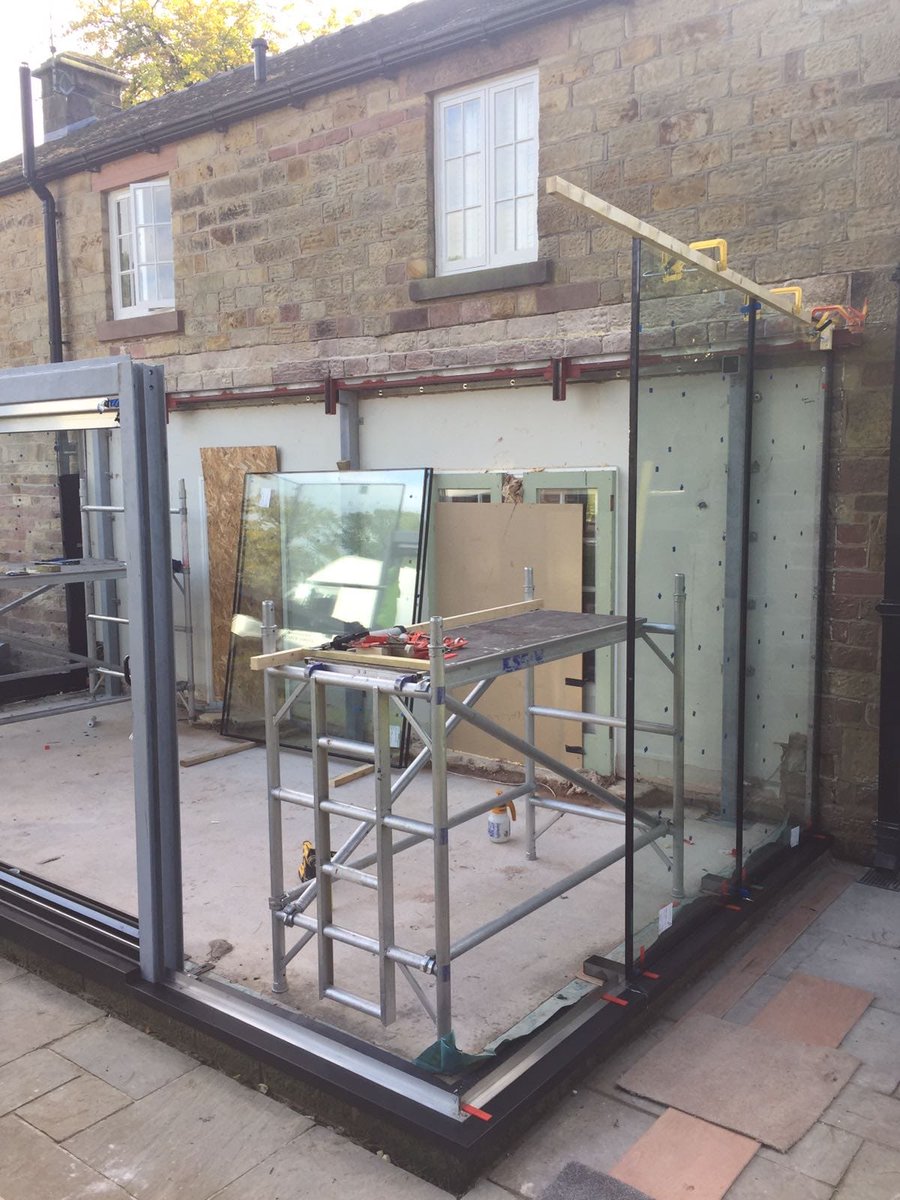 morelightglass's tweet photo. #newprojectstarted #glassinstall #glassbox #openyourspace #morelightglassdesign #lookingamazing #cantwaittoseefinished #excited https://t.co/FPzMNFBpcQ