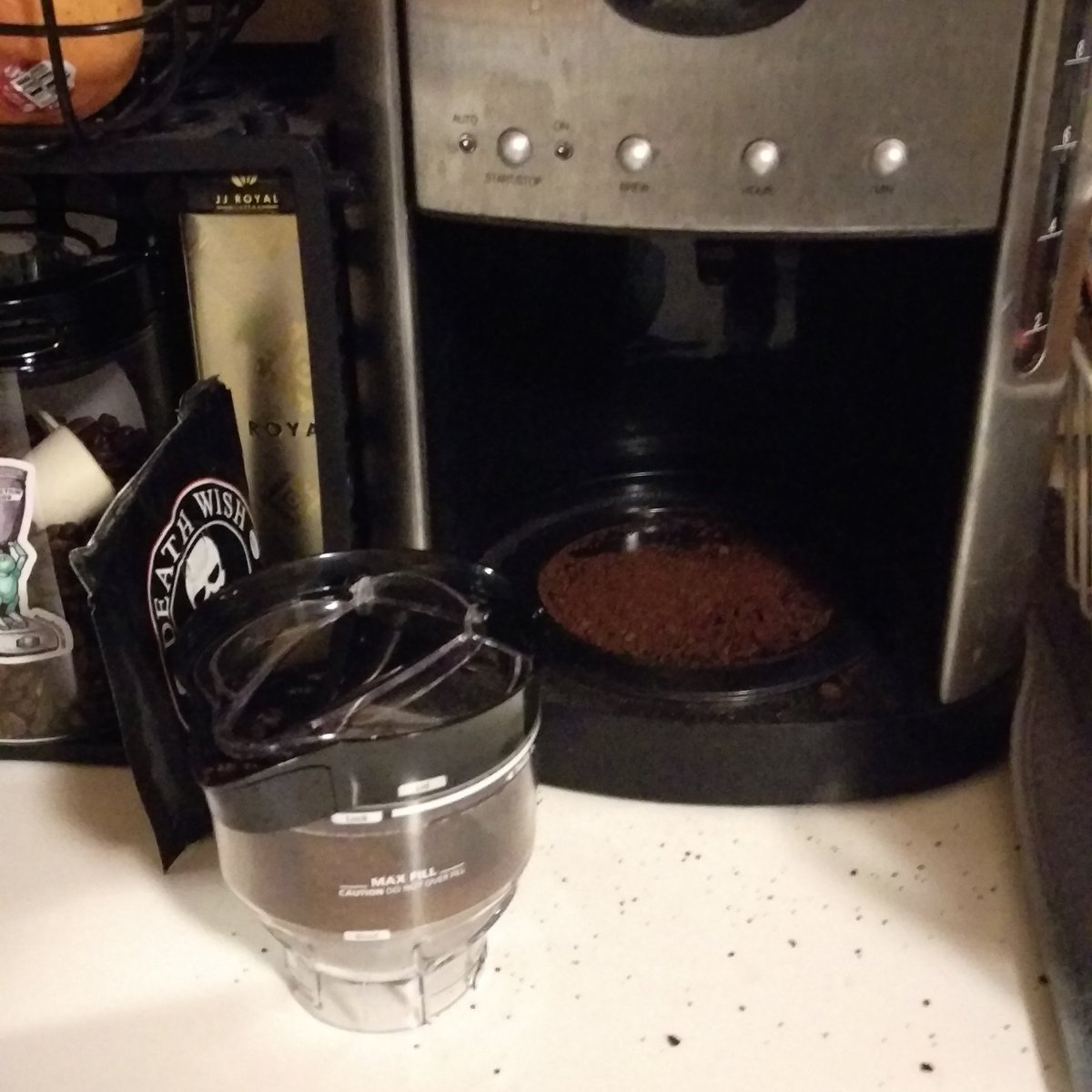 RichEBloom's tweet image. PSA: Make sure the filter basket is in your coffee maker BEFORE you pour in your freshly ground coffee.  #coffeeproblems #morningzombie