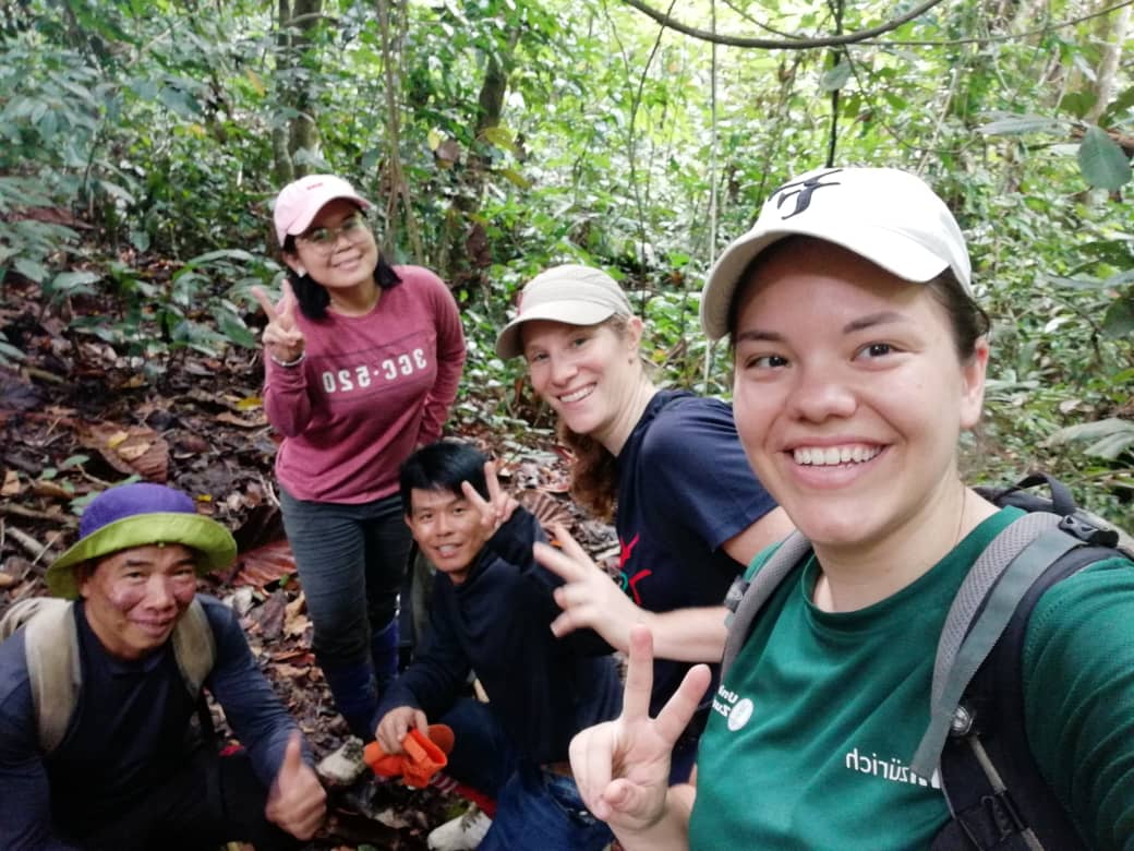 UNDPproject's tweet image. Fun times in the #forest training new Malua PhD student @NadikeNK on #biodiversity #ecosystemfunctioning #sharingknowledge #knowledgexchange #internationalcollaborations