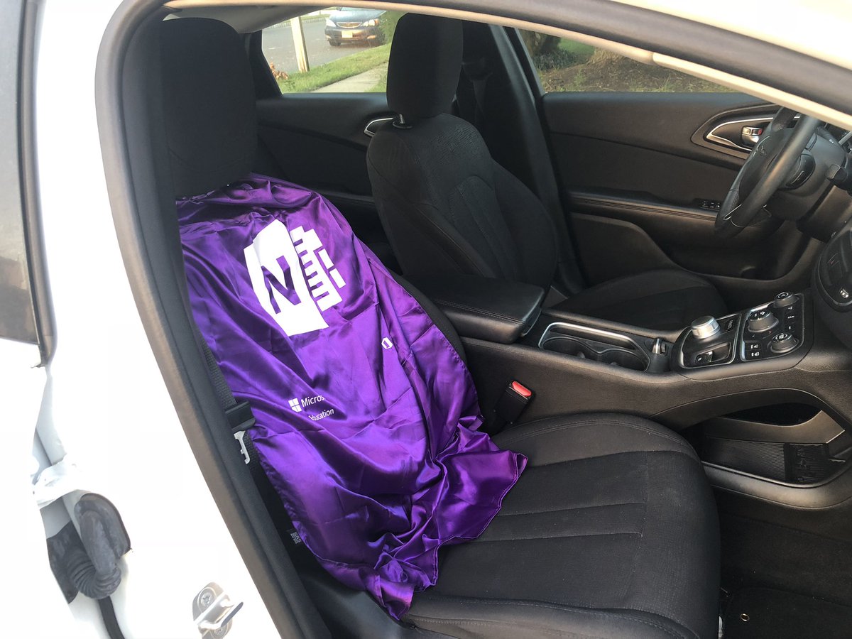 kerszi's tweet photo. We all do this with our #OneNote capes, right? #OneNoteEdu #MIEExpert #VIPpassenger https://t.co/sOhEeGhH1K