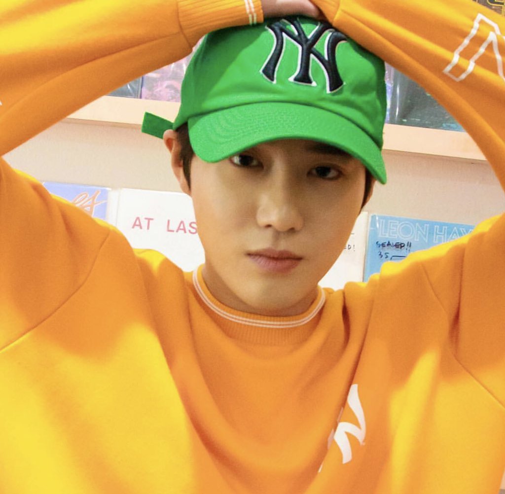 degrees_94's tweet photo. EXO x MLB
#weareoneEXO #EXO #EXOComingSoon @weareoneEXO https://t.co/vXbyr74UZd