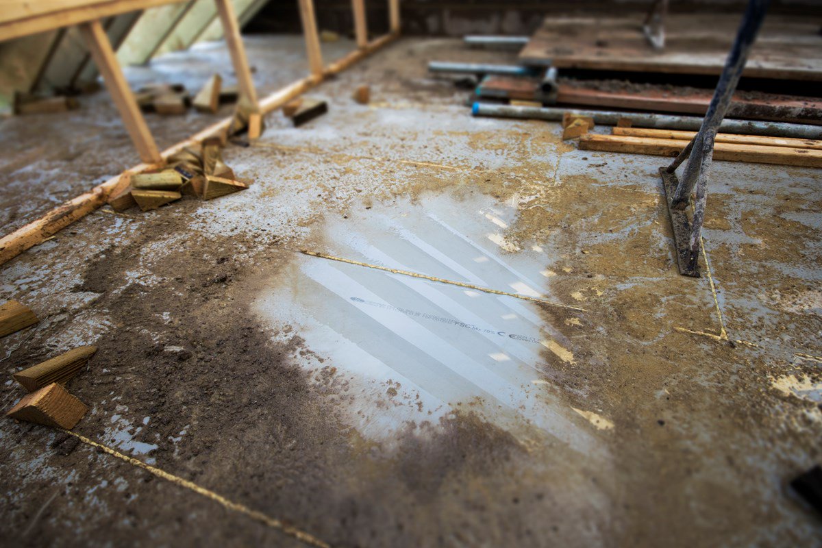 CaberBoard's tweet photo. CaberShieldPlus from @NorbordEurope enables speedy building! 🏘
 “By using CaberShieldPlus, the project was able to be continued despite bad weather..." Jason Bassett, Commercial Associate at @SylvaGroup
Read more here: https://t.co/sISQHDhc3W  
#construction #packagehomes #fsc https://t.co/eUO98Xf0Gf