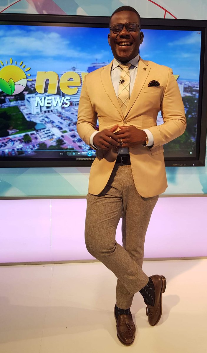 hughes_onair's tweet photo. Keep smiling and keep on trying. That's the only way to achieve your dreams in good health and happiness! #CommunityConnect #TV3NEWDAY #BlackGentleman #RTP2018 #MorningShowHost   @3fm927 @tv3_ghana @onua951fm @Connect971fm @AccraMetropolis @Asempa_OnuaFM https://t.co/iwMkE6L4BQ
