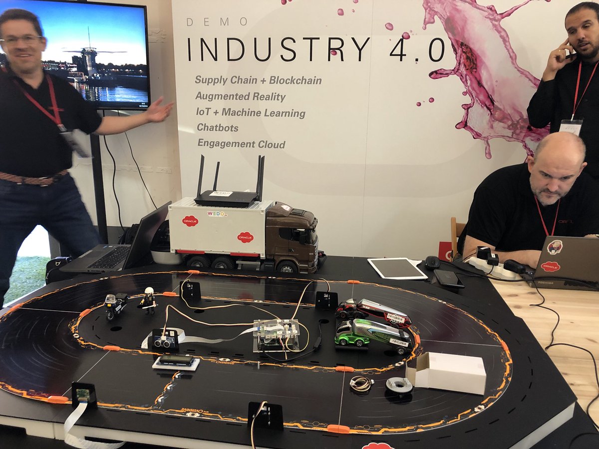 mmelle's tweet image. Preparando las demostraciones más impactantes! #OracleImpactSP