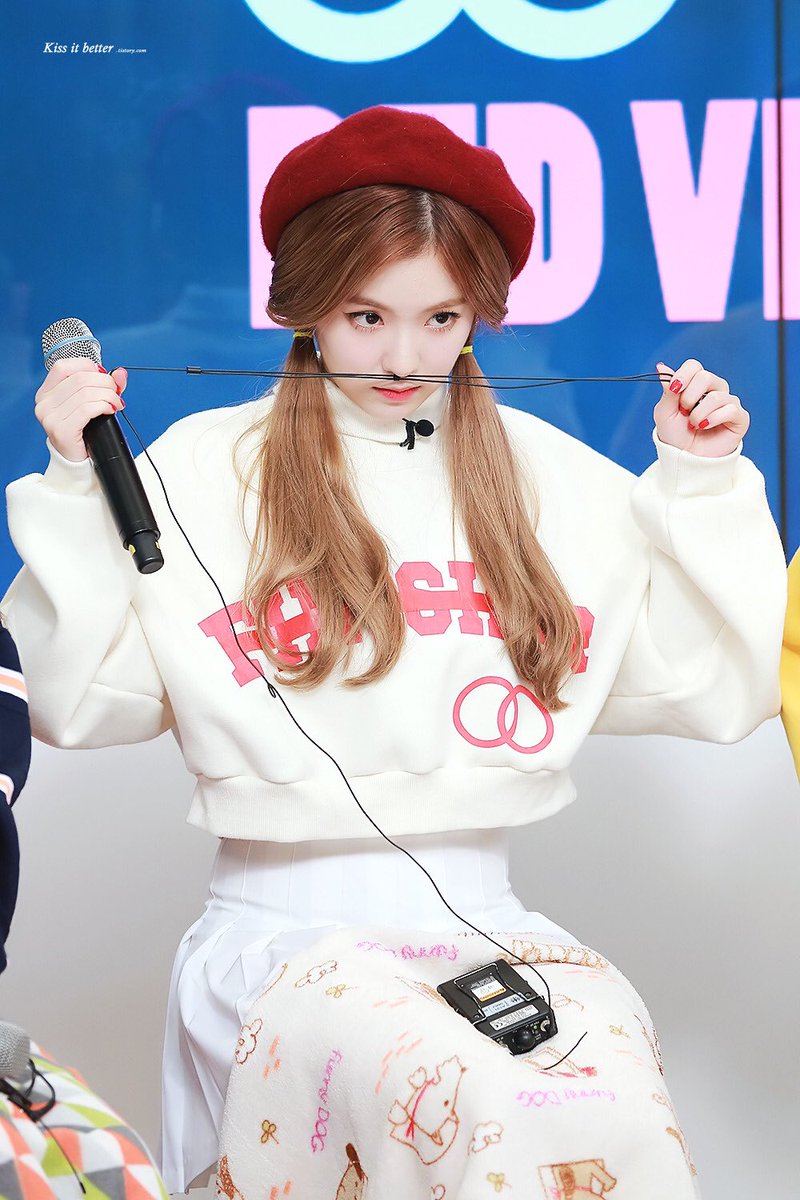 n년전 오늘의 아이린 봇 tweet media
