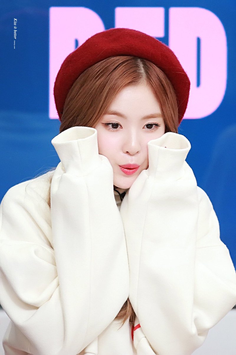 n년전 오늘의 아이린 봇 tweet media