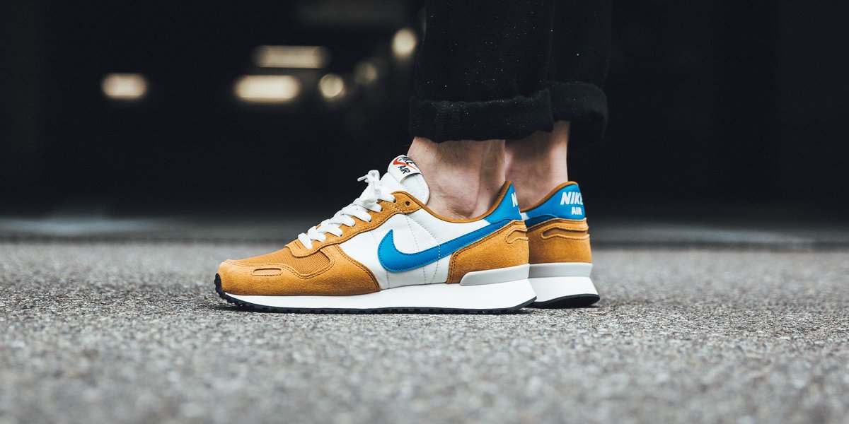 nike air vortex desert ochre