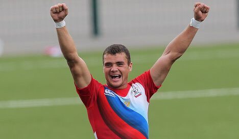 С Днем рождения, Влад!
Сегодня мы поздравляем игрока нашего клуба и сборной России по регби-7 Владислава Лазаренко! Здоровья, счастья и новых побед!