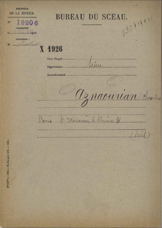 ArchivesnatFr's tweet photo. Les @ArchivesnatFr conservent le dossier de naturalisation de Charles Aznaourian datant du 9 décembre 1926. #Aznavour #HommageCharlesAznavour https://t.co/VkDTc3Sm8G
