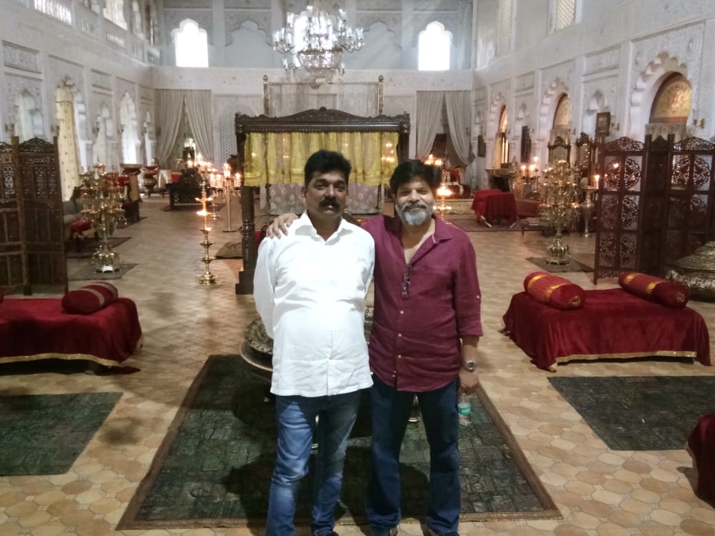 ShivaA_K's tweet photo. .@NITIN_DESAI_ is master of Historic sets, so he is again coming with a great Historic set of MANIKARNIKA- The Queen of Jhansi.
#NDsArt @ndsfilmworld
#ManikarnikaTeaser https://t.co/4xOIzuY9ZM