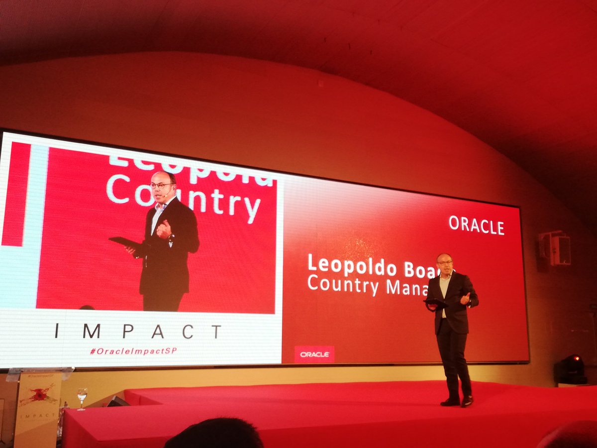 ITUser_ITDM's tweet image. Leopoldo Boado, country manager de @oracle_es da la bienvenida a los asistentes a #OracleImpactSP