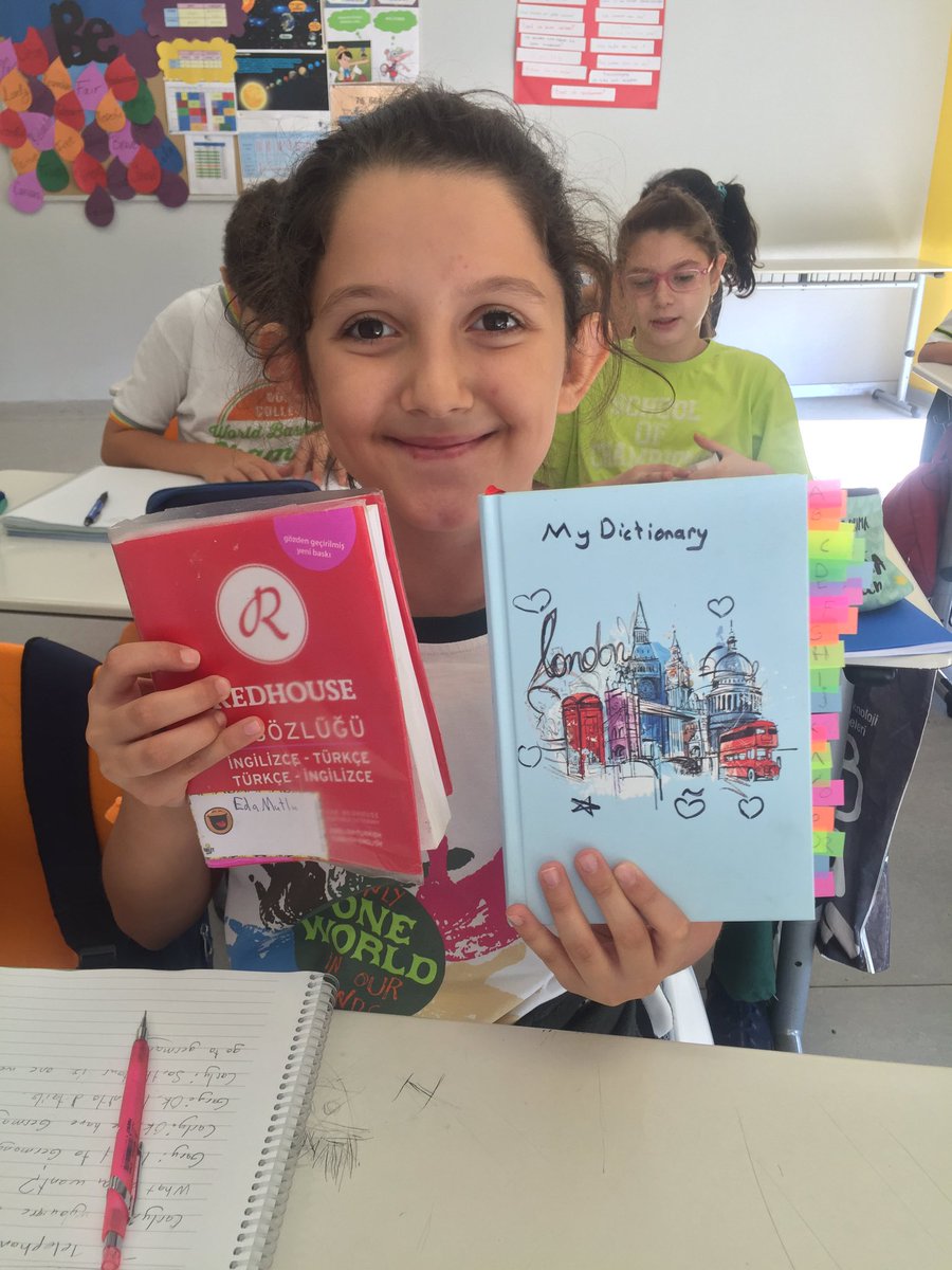 bbbpoj09's tweet photo. Make your own dictionary with Berfin Teacher 📚👻📝 Hamitler Rocks! #LearnEnglishWithDogaSchools #HamitlerDoga @AliRizaLule @GuldemG @tbmumcu @DogaAcademy https://t.co/secFHsIut0