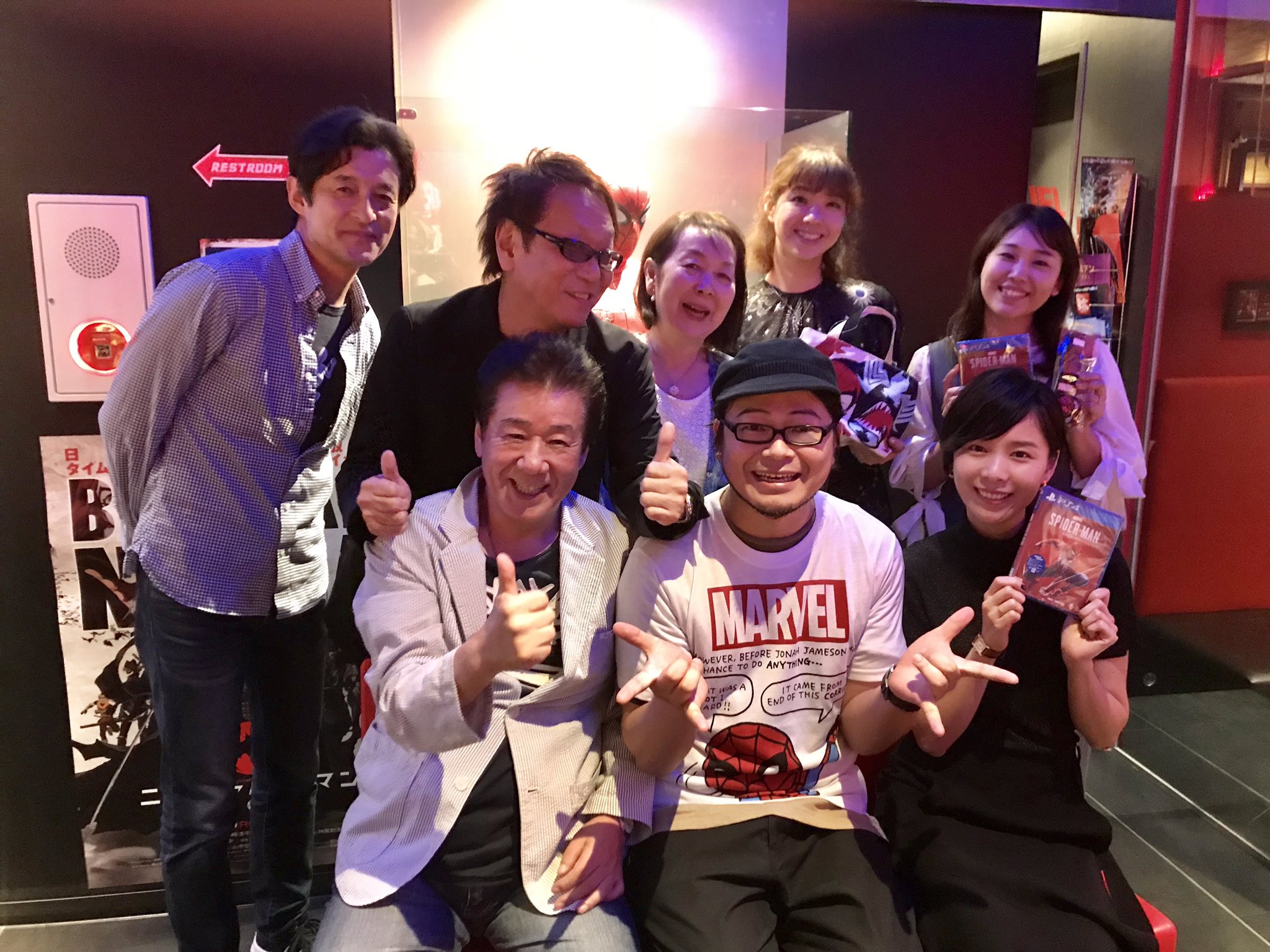 Sf Dining Bar 新宿flux Sfバー 本日も17 00よりオープンです さて 先日当店にps4のゲーム Marvel S Spider Man でピーター役を演じる興津和幸さんをはじめ ゲームに出演している声優の皆様にご来店いただきました 当店のモチーフカクテルを