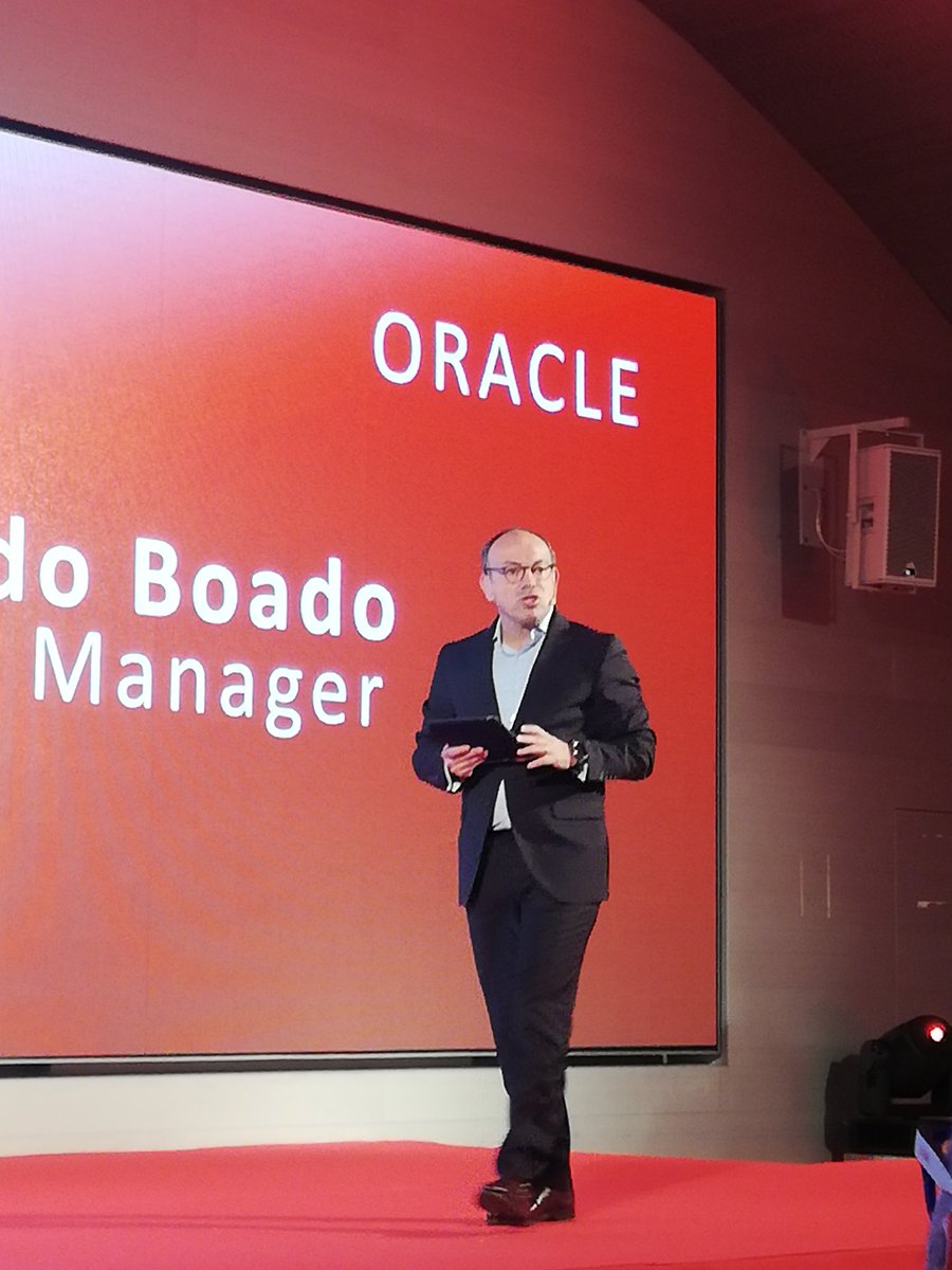 ITUser_ITDM's tweet image. Leopoldo Boado, @oracle_es &quot;es mucho más decisivo saber cambiar de dirección en cada momento que el destino final. Hay que adaptarse a los cambios&quot; #OracleImpactSP #iTLive