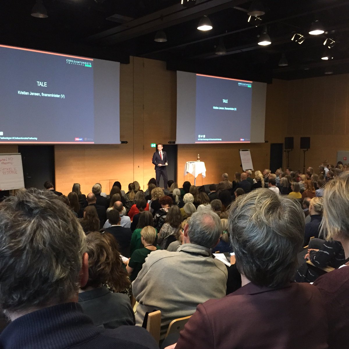 AkademietSI's tweet photo. Vi er idag til #civilsamfundetsfællesdag, hvor tværsektorielt samarbejde er en af de helt store dagsordener. @AltingetCivil @Tuborgfondet @frivilligraadet #CF18dk https://t.co/7ygSg1pwGS