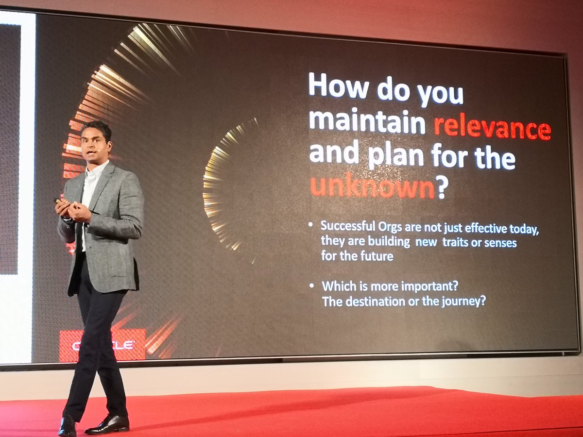 AHardDisksNight's tweet image. En un proyecto empresarial, ¿qué es más importante, el destino o el viaje? Para @NeilSholay, durante el viaje se producen muchas curvas, muchos cambios. No es un camino directo. Así que prestar atención al viaje es más importante para llegar al destino. #OracleImpactSP