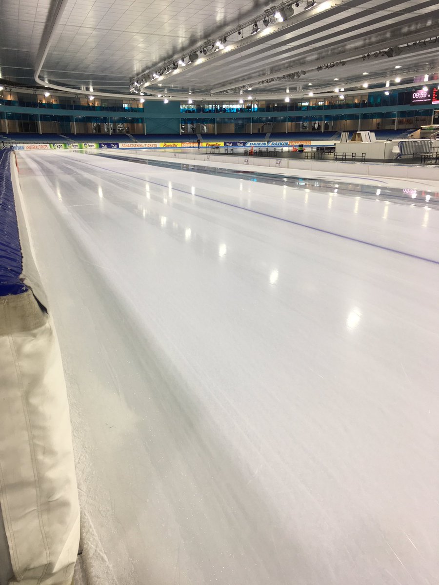 De maat is een keer vol <a href="/Thialf/">Thialf</a> We beginnen er elke keer weer over, maar we zien geen verbetering. Dit is geen topsportwaardig ijs. Erken het probleem, zoek de juiste mensen, desnoods expertise van andere ijsmeester(s) en DOE er wat aan. Dit is Thialf onwaardig