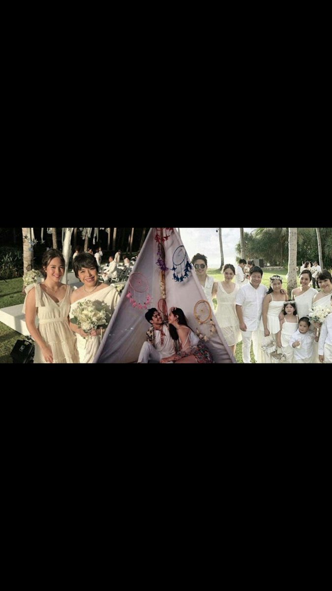 Jujla1's tweet photo. #ENFor💘Truth&Forgiveness Just before their vacation in US, they have had an LQ but they were able to patch things up. ENs were all so anxious then if Moe will invite Jea to his Sister's Wedding in Boracay, so when news of the wedding came out, ENs were all so happy then (E6) https://t.co/3ZWTp0dDNG
