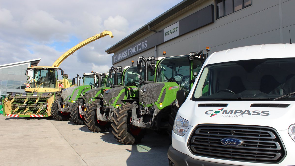 CompassTractors's tweet photo. Some fantastic shots taken yesterday for @FarmersWeekly by @xAJx987 , Compass Tractors has got down to the final six for the Farm Supplier of the year award!! https://t.co/7J27omEgaP