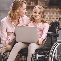 kiesBeter's tweet photo. Bij verpleging van kinderen thuis krijgt het gezin vaak te maken met meerdere zorgverleners en instanties. Hierbij kan het Medisch Kindzorgsysteem (MKS) helpen. Dit staat beschreven in de nieuwe Kwaliteitsstandaard Verpleegkundige kindzorg thuis. https://t.co/fN2YdRuS8s https://t.co/pAK2fdRgfR