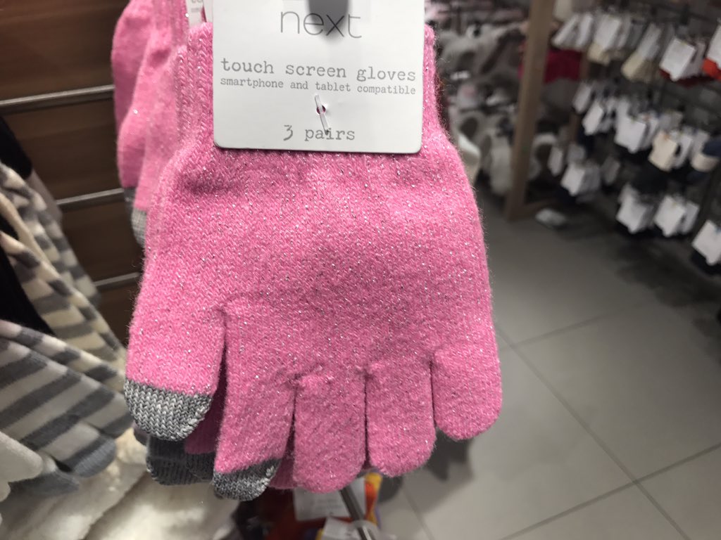 acastles79_123's tweet photo. Come on @next Kids touchscreen gloves??? Outside is for play.. #Pauseforplay #MakeAstart https://t.co/WXIkfbUYc5