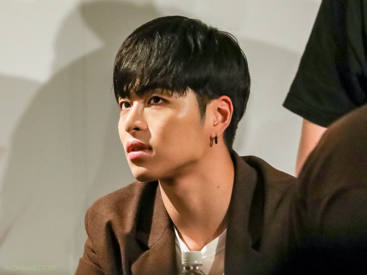 ALOHASWEET0331's tweet photo. 2018.09.21 in Taipei
#iKON #아이콘 #준회 #구준회 
#JUNE #junhoe #ジュネ
So cool♡
So cute♡ https://t.co/39SuJx7zey