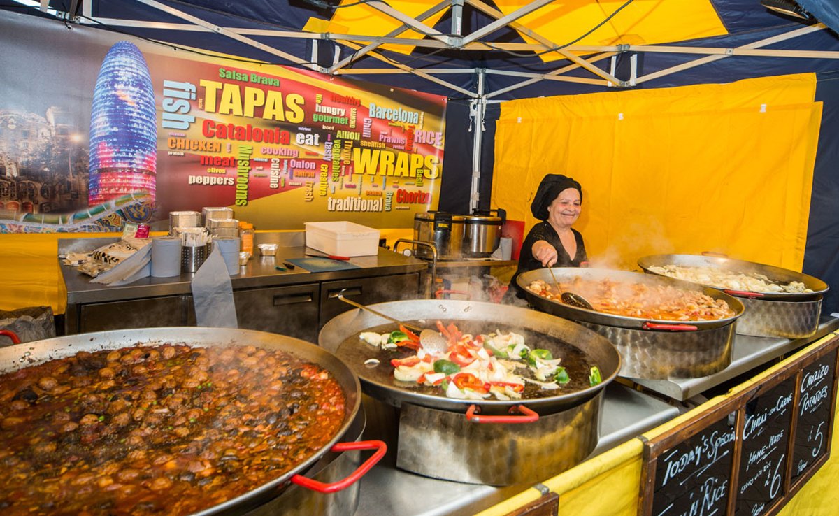 Lincoln_BIG's tweet photo. This Friday we kick off our first ever #FoodieFriday!

Head down to City Square for street food, or find out how to book a space: https://t.co/fOjGpT1QrW #FriYay #FridayFeeling https://t.co/MbhGxrUVcN