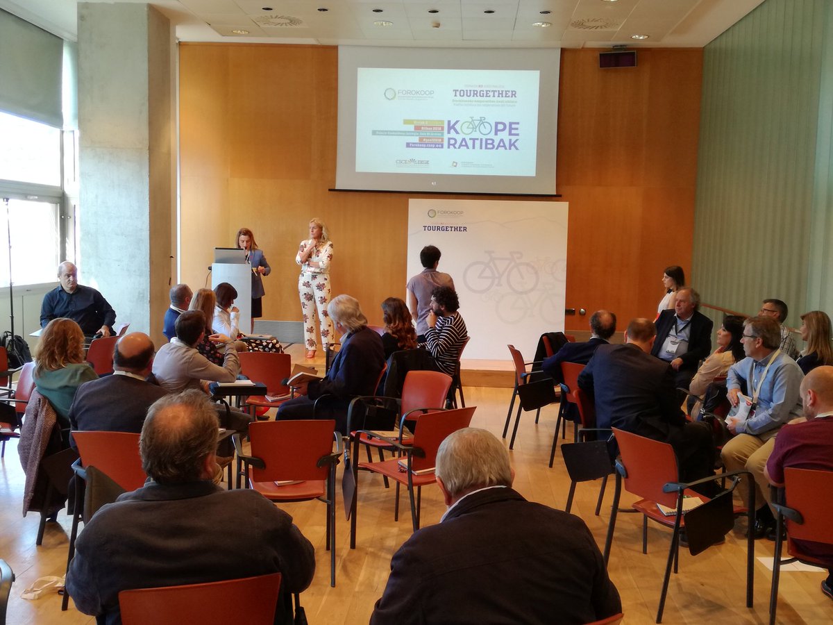 Ruth_Manzano's tweet photo. Empezando a trabajar por las cooperativas! @rosalavin_ ongi etorria ematen. #forokoop #GSEF2018 https://t.co/pCEZc7Y0pP