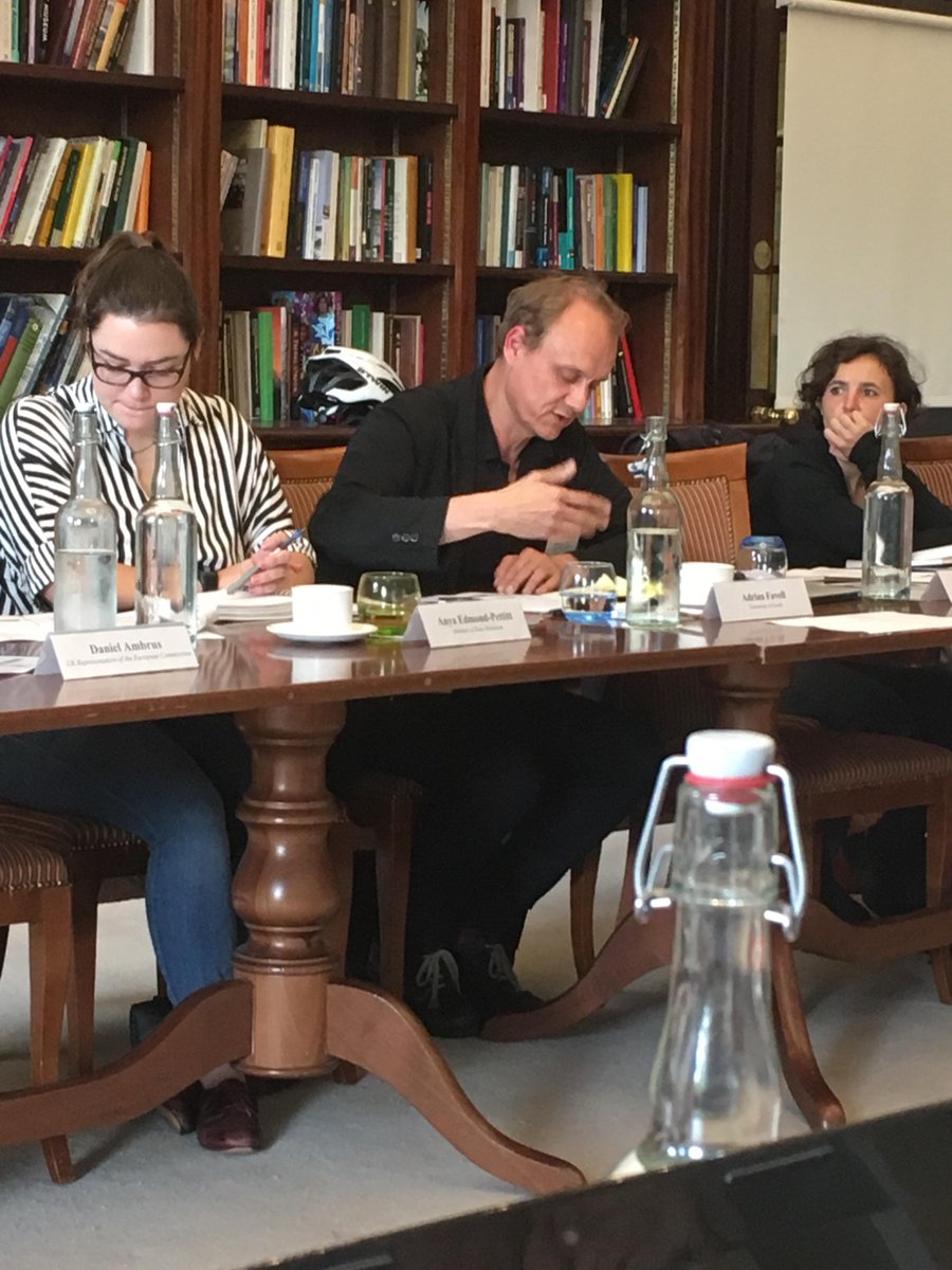 globaldiscourse's tweet photo. Conference #LimitsofEUrope special edition #globaldiscourse - @adrianfavell @UniversityLeeds 'The question of Brexit is not only about the EU, it's also about the future of multi-racial multi-ethnic Britain' #SmallEventGrant @UACES https://t.co/nYXBSchSlI
