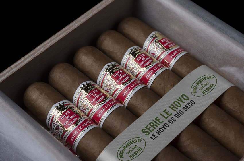 CutTheCap's tweet photo. Hoyo De Monterrey Launch Le Hoyo De Rio Seco In Lebanon. Read all about the cigar and watch the launch event here (it is 3 hours long) https://t.co/L2uLvpfra1 https://t.co/FlYKFoWo9o