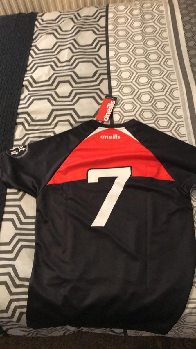 Thanks to <a href="/ChesterSU/">Chester SU</a> and <a href="/lathams01/">Sarah Latham</a> for our new men's team uniform. Come to our taster session tonight starting 8:30 in the sports hall to see them in action! #CSYou #suitedandbooted