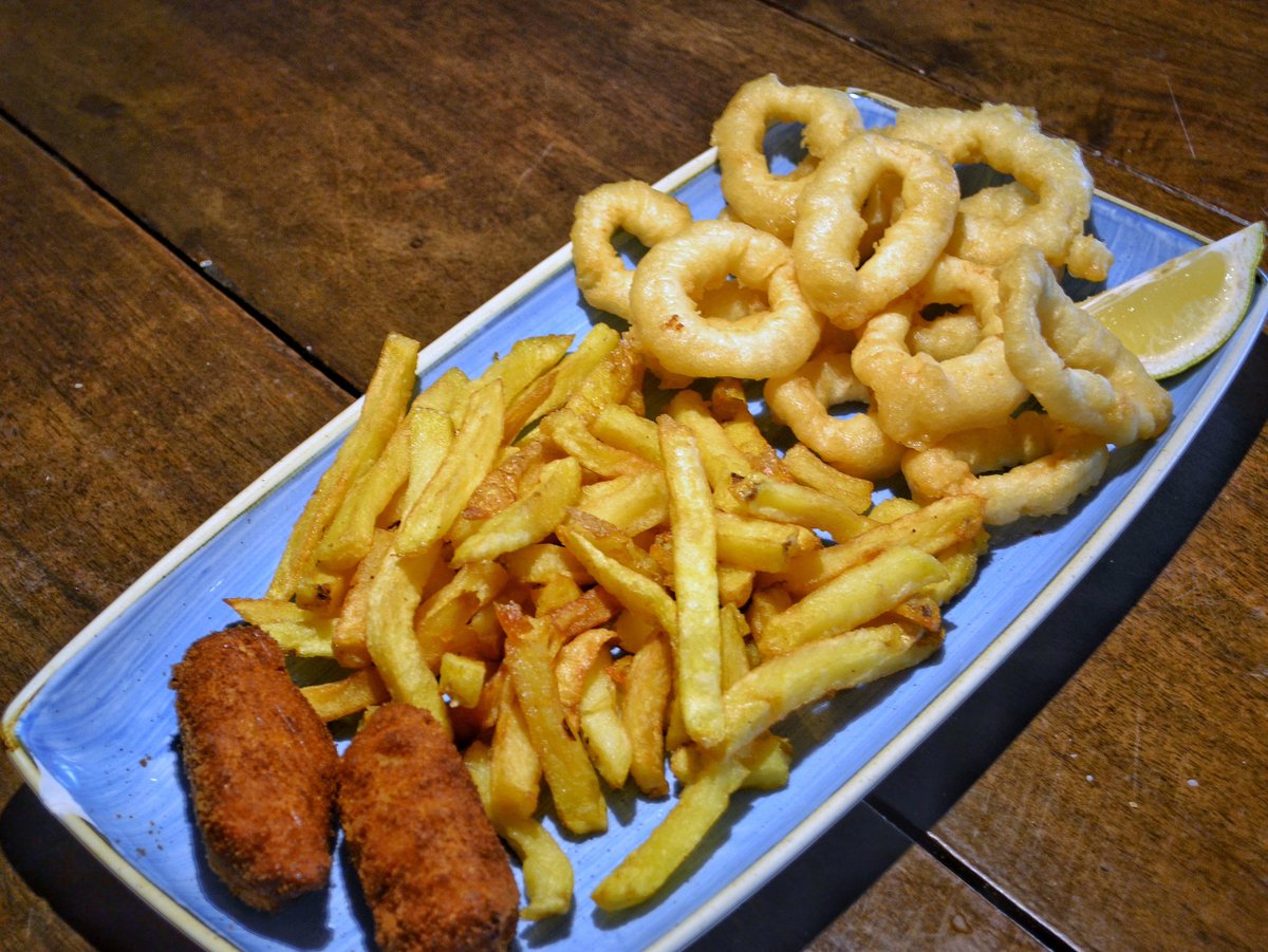 Adorem les fórmules!
Aquesta,  C A L A M A R S!
#elquevulguisquanvulguis
_________________________
📍#Girona 📍#aRoses