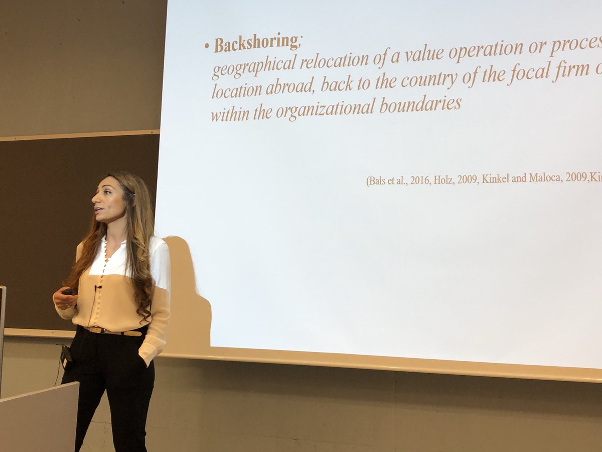 Bella Nujen presents her trial lecture: «How is backshoring readiness affected by the knowledge retention and technology strategies of the local and global production network» <a href="/HiMolde/">Høgskolen i Molde</a> <a href="/Manunet4_0/">ManuNet 4.0</a>