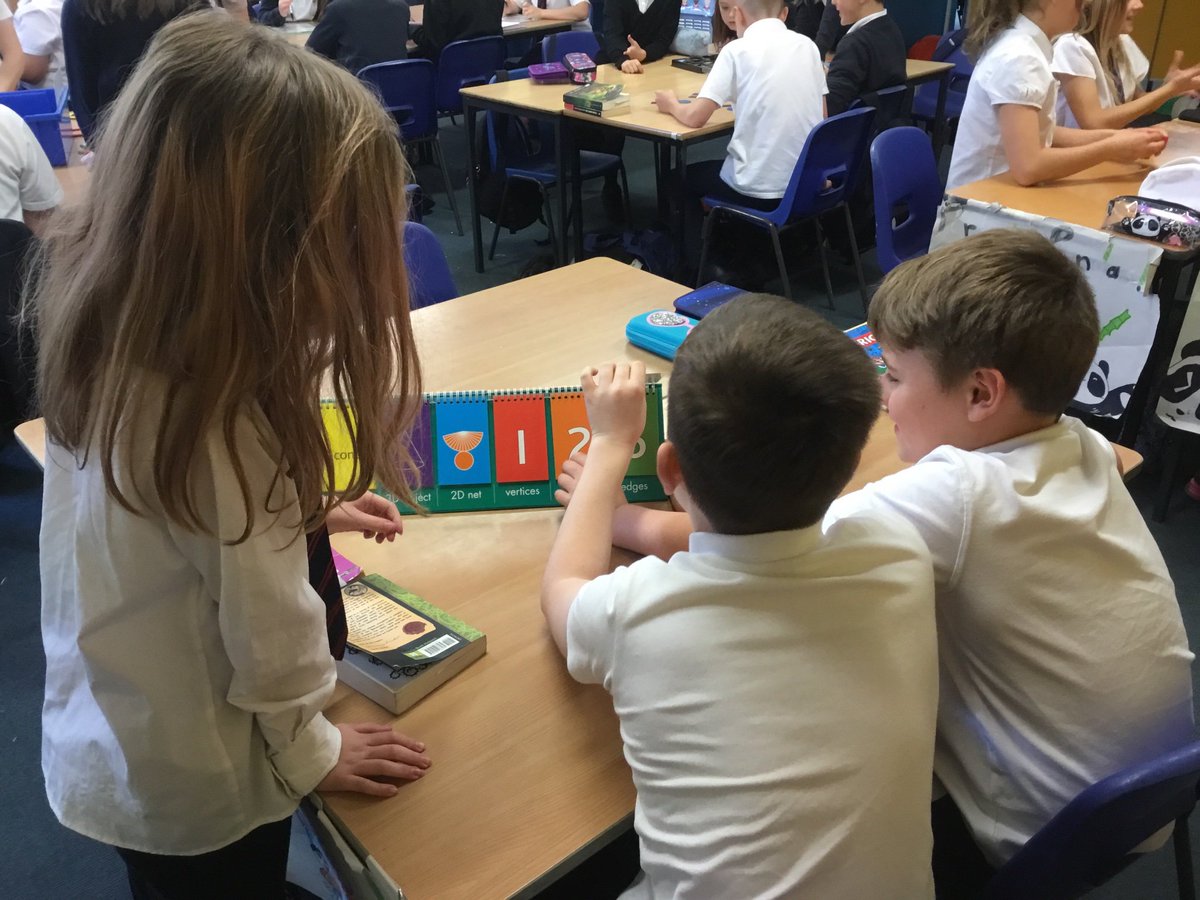 Rashielea_PS's tweet photo. Exploring 2d shapes, 3D shapes and types of triangles in Primary 7. They are really enjoying their new resources @PMCmathematics https://t.co/pToY25h4ok