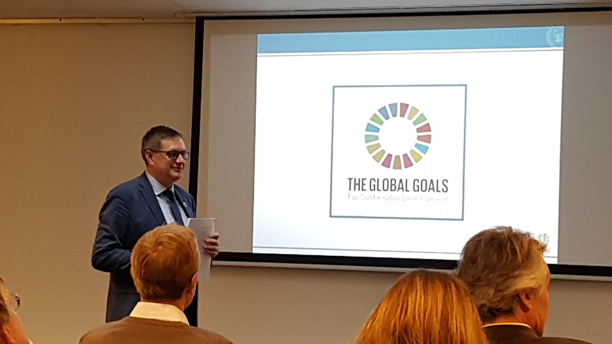 BECI_Green's tweet photo. "It's not only necessary to think outside the box, but to re-think the box."Our economic, financial &amp; educational model is no longer adapted to the new challenges, so we have to be creative &amp; re-think them. @WollaertPeter @BECI_Brussels #sdg #businesses https://t.co/FR1qpi50eV