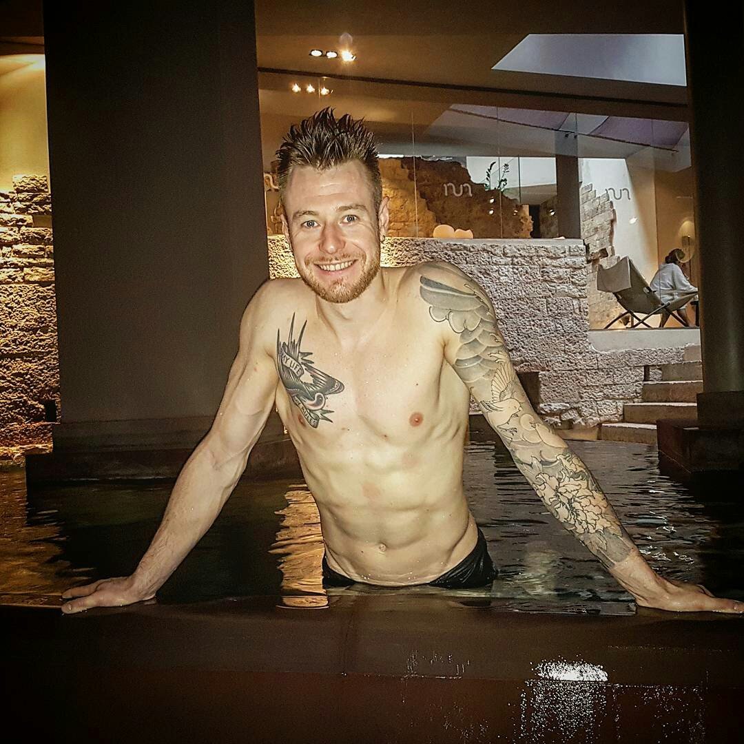 ValeVec91's tweet photo. Tantissimi auguri di buon compleanno @zaytsev 🤗😘😘❤ #30anni #zar #ivanzaytsev https://t.co/4l3XxOPOeq