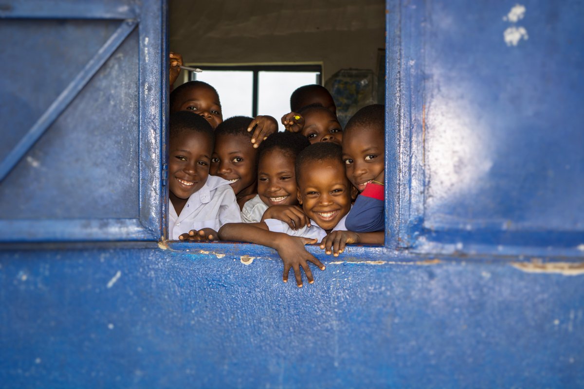 UNICEFEducation's tweet photo. Pilots 👩🏾‍✈️👨🏾‍✈️
Astronauts 👨🏾‍🚀👩🏾‍🚀
Doctors 👩🏾‍⚕️👨🏾‍⚕️
Teachers 👨🏾‍🏫👩🏾‍🏫
...the list goes on!

Every child should have access to quality #education so they can reach their full potential! 📚✏️v/ @UNICEF_Nigeria https://t.co/4ILBpgfu57