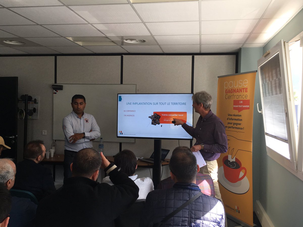 GUILLONNEAU1's tweet photo. Partenariat 🇫🇷🇹🇳 @AFD_France @VakifBank en marge du #SommetElevage en région Auvergne Rhône-Alpes. Merci à @Cerfrance pour la présentation à notre partenaire de ses activités d’appui aux agriculteurs. #Agreenfi #financedurable #cooperationtechnique https://t.co/D5jMekFVlc