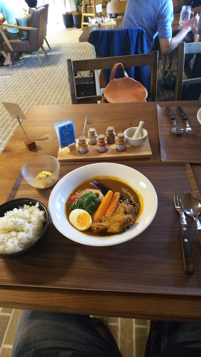 Dhukushisori's tweet image. ときがわ町にスープカレー食いに行ったうまかった

キャンプ場や宿泊施設も併設、店内の雰囲気も良かった

#ときがわ町  #Comoriver