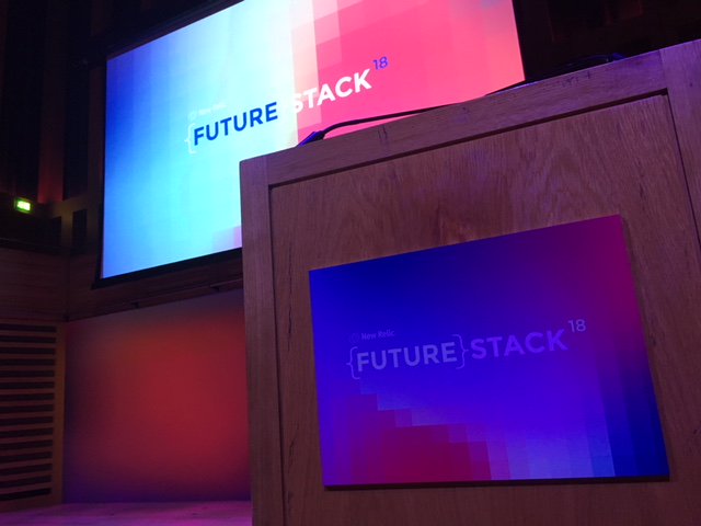 mgreyUK's tweet image. ...and we&apos;re off, with @NewRelic #FutureStack @KingsPlace #London. Full house and great stories from @LEGO_Group to kick us off #LiveBrandStorytelling #ChallengeEverything